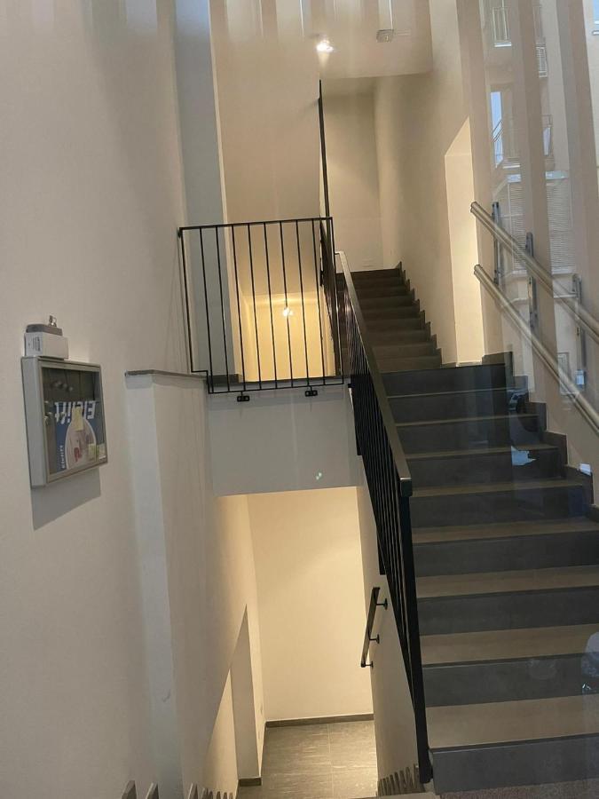 Number House - Number 20 Apartment Milan Luaran gambar
